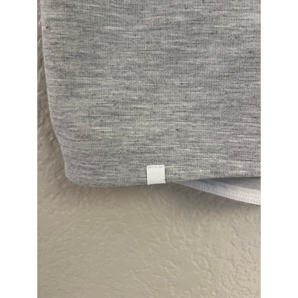 Lululemon Heathered Gray High Neck Split Back Tank Top Women Athletic Crop Yoga - Picture 3 of 5